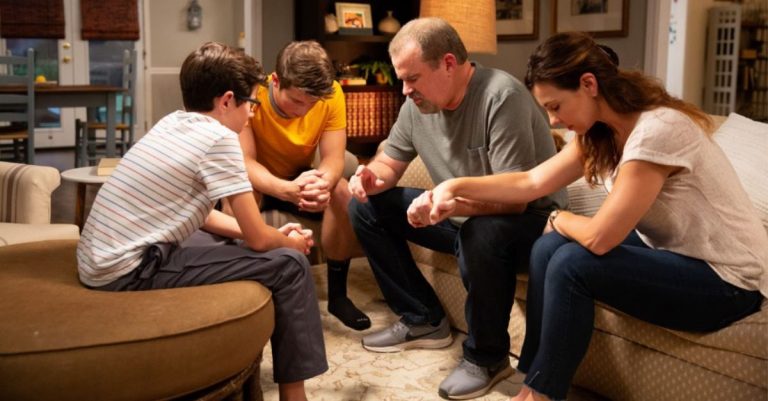 50 Accept Christ in Theater after Watching Faith-Based Film Overcomer