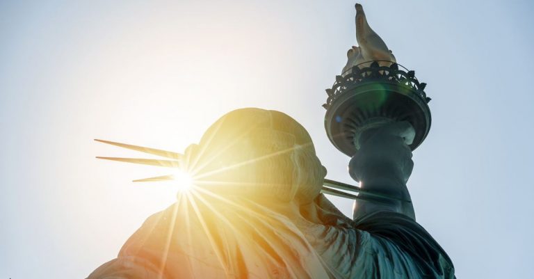 Over 260 Prominent Evangelicals Pitch Restitution-Based Immigration Reform Plan
