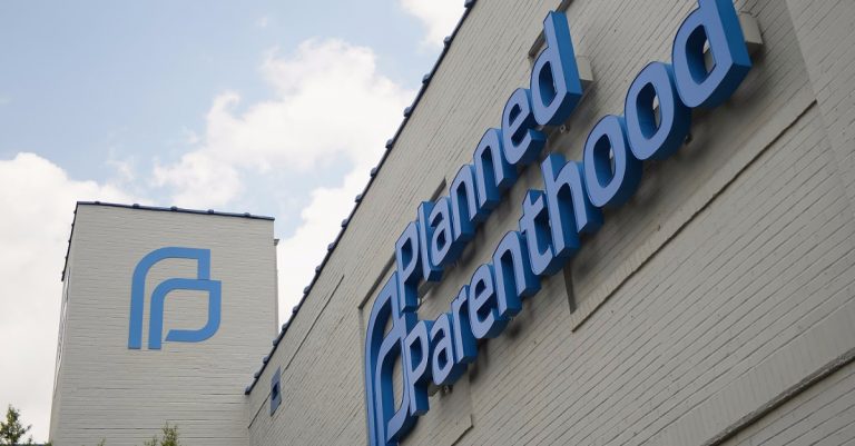 Police Let Pro-Lifers Paint ‘Black Preborn Lives Matter’ Outside Planned Parenthood in Baltimore