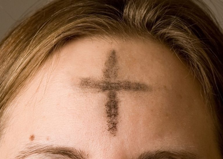 Houses of Worship Change Ash Wednesday Rituals Amid Coronavirus Outbreak