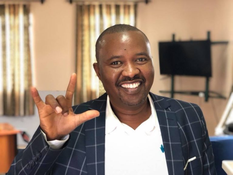 Field Coordinators Lend Critical Support for Sign Language Bible Translation