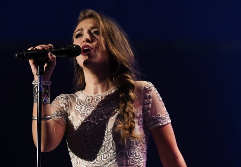 Lauren Daigle, Hillsong Lead Top 10 Christian Songs in Last Year