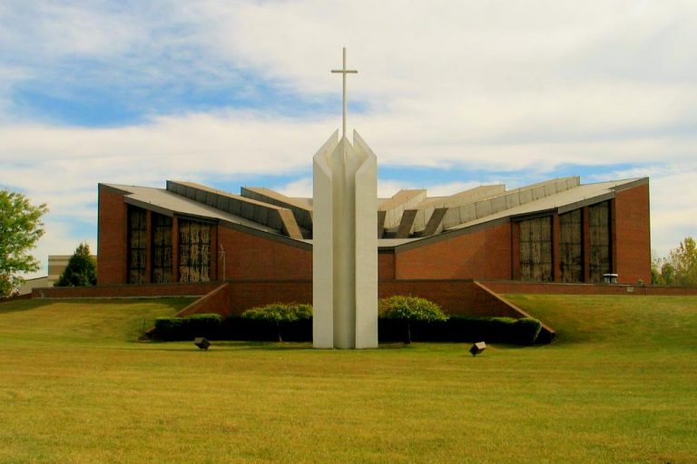 Ohio Church Pays Off School Lunch Debt for Children in 10 Districts