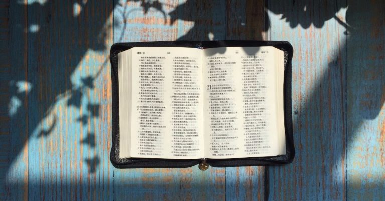 China Raids Churches for ‘Illegal’ Bibles, Threatens Fines up to $1,400
