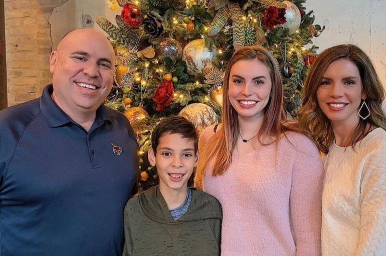 Former Texas Pastor Who Fatally Shot Himself After Killing His Wife and Young Son Drove to Texas State University and Tried to Strangle His Daughter