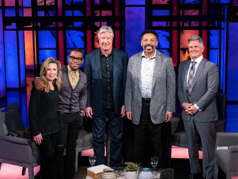WATCH: TBN Special on Race Relations in the Church With Kirk Franklin, Pastor Tony Evans, Pastor Robert Morris, and Matt Crouch After Dove Awards Controversy