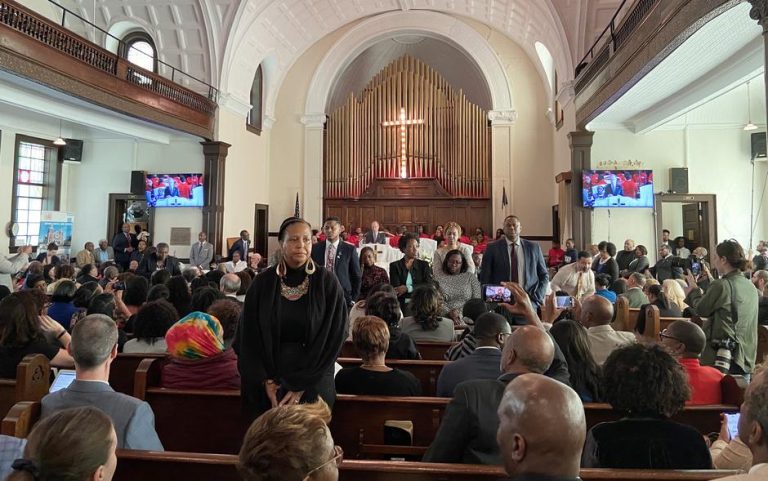 WATCH: Churchgoers Turn Their Backs on Michael Bloomberg as He Gives Speech at Black Church in Selma, Alabama