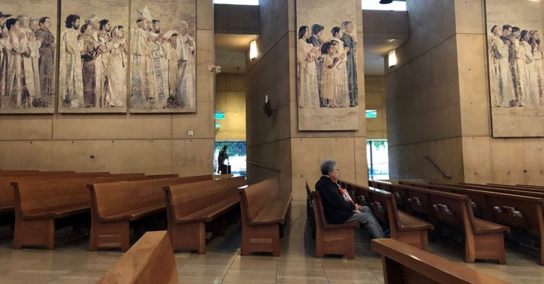 ‘Prayer in the Time of Coronavirus’: LA Parishioners Worship in Mostly Empty Pews