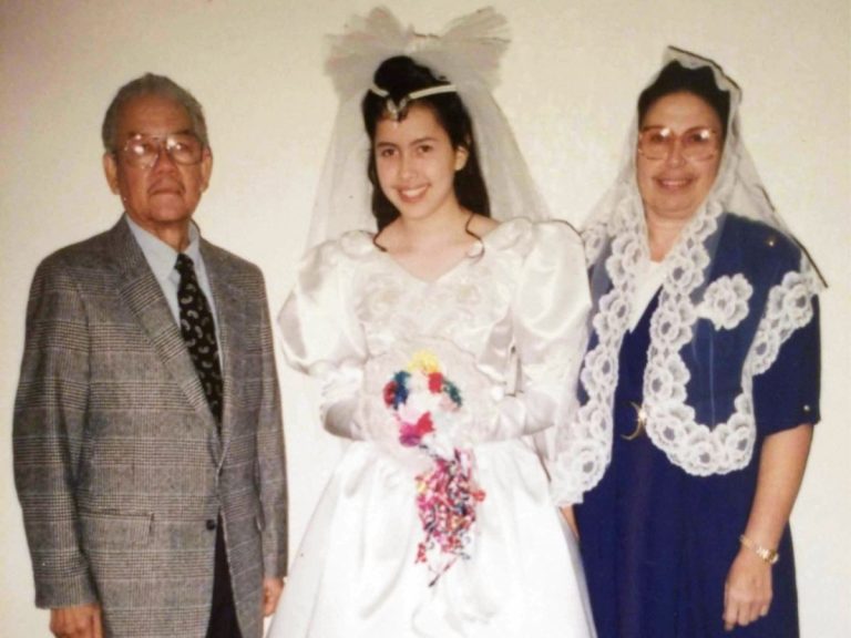 How Reddit is Helping Former Members of La Luz Del Mundo Cope With Life After the Cult