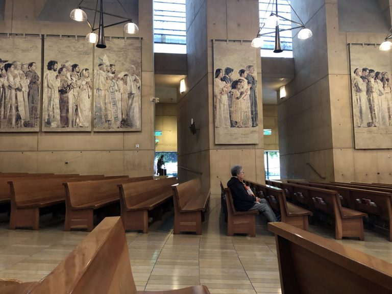 Los Angeles Parishioners Worship in Mostly Empty Pews