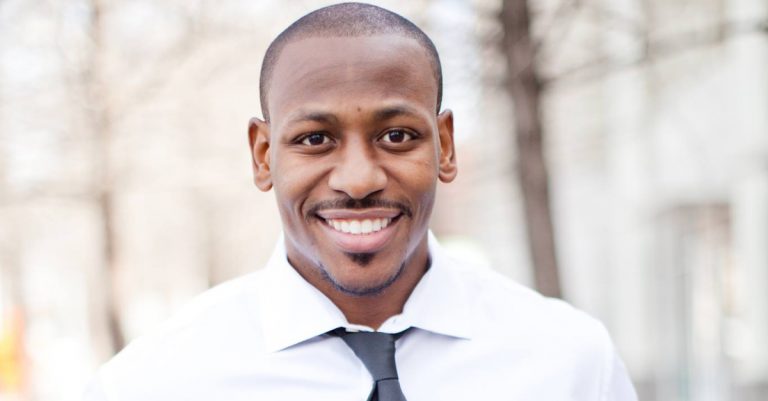 ‘You Are Here to Serve the Purposes of God’: Jonathan Evans Recalls His Late Mother’s Words