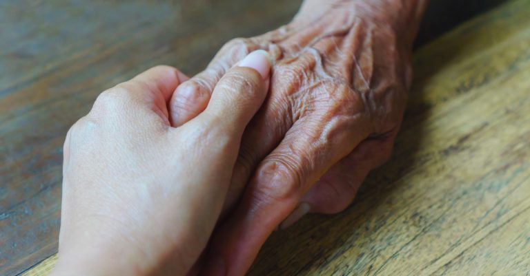 90-Year-Old Woman Survives COVID-19, Credits God for Her ‘Miraculous’ Recovery