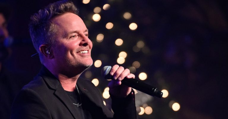 Chris Tomlin Celebrate Release of His 13th Studio Album, Chris Tomlin & Friends