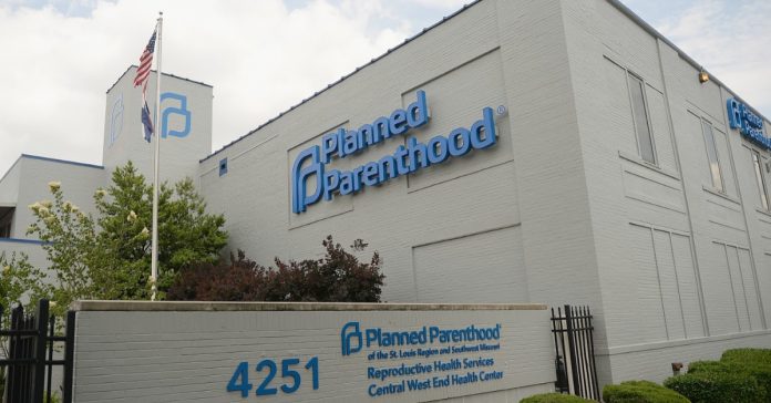 employees-accuse-greater-new-york-planned-parenthood-ex-ceo-of-being-racist.jpg