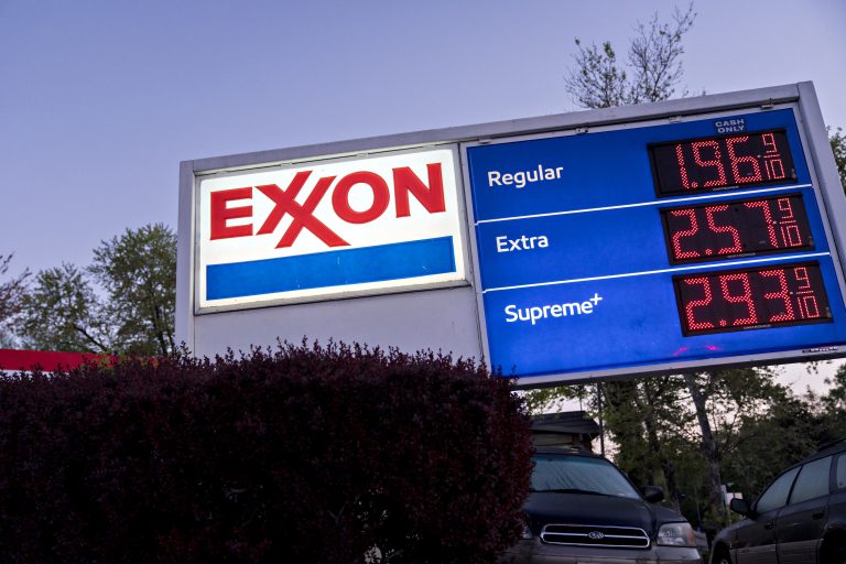 Exxon shares fall after it loses money for a second straight quarter – CNBC