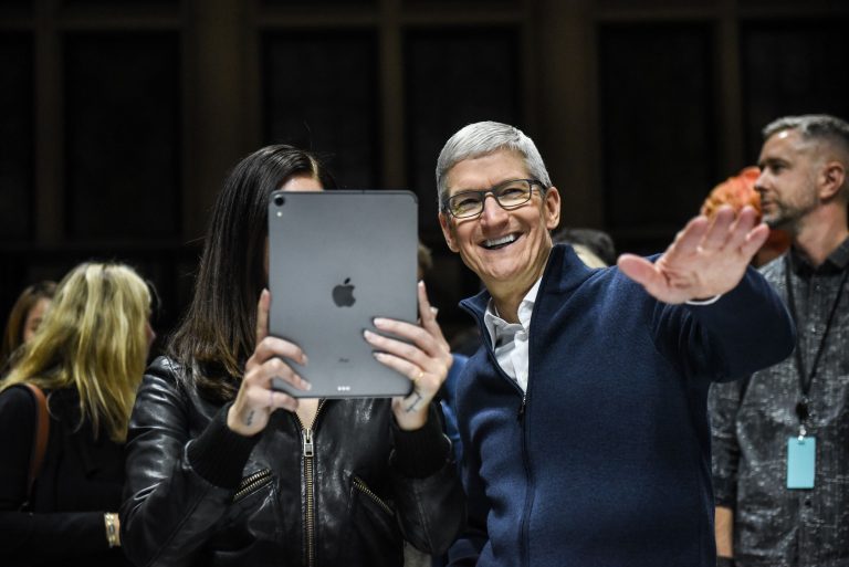 10 big reasons to buy Apple stock immediately: analyst – Yahoo Finance