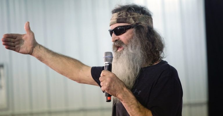 Duck Dynasty Star Phil Robertson Is Baptizing Fans of His Podcast: ‘They Just Keep Coming’