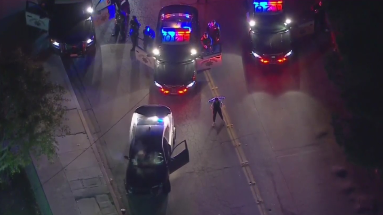 Street racing suspect detained following pursuit in Pomona – KTLA Los Angeles